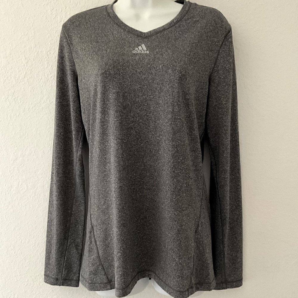 Adidas Climalite Techfit Gray Heathered V-Neck Long Sleeve Shirt Size M